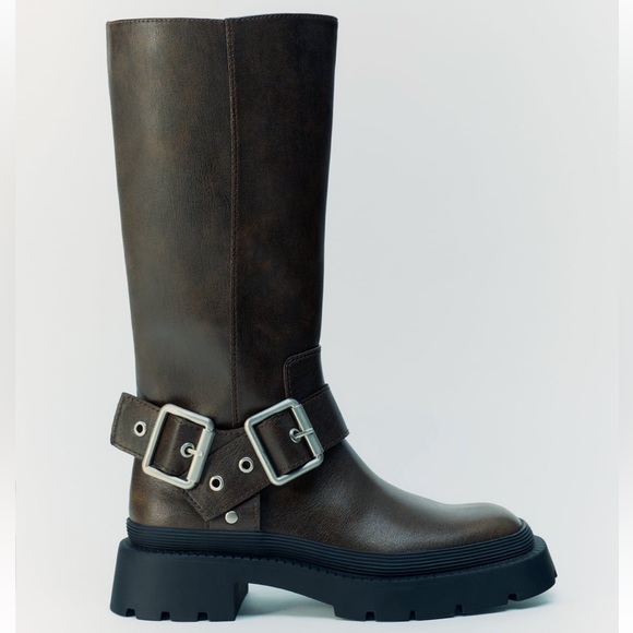 SOLD Brown Zara Buckled Flat Lug Sole Boots — Size 5 - Picture 3 of 6